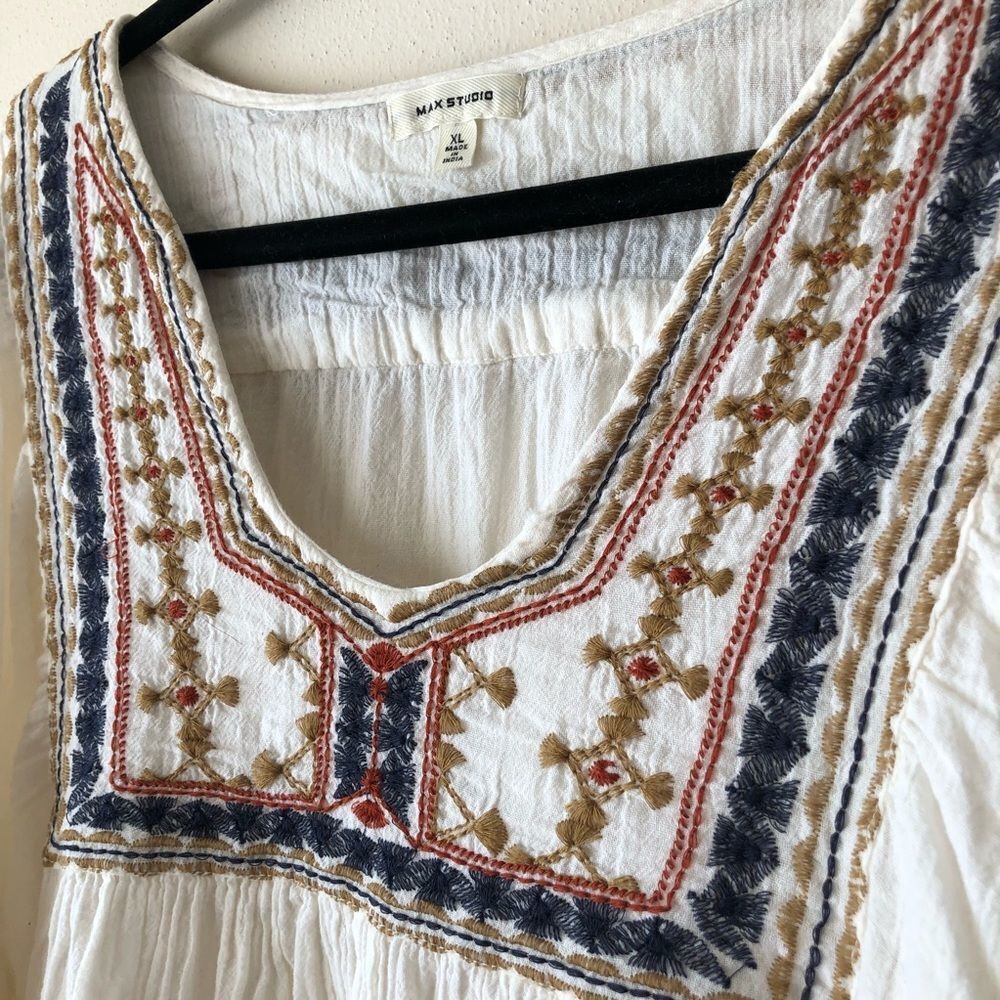 Max Studio Cream Embroidered Peasant Blouse - Picture 4 of 8